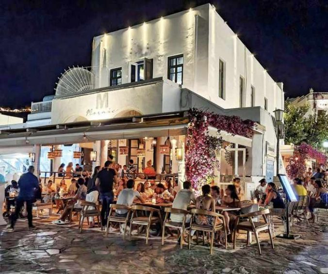 Street view photo showing Mosaic restaurant in Mykonos Town