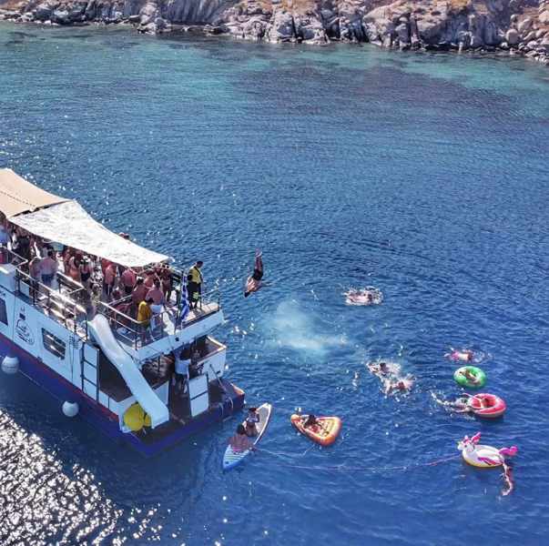 Hola Rhenia boat excursions on Mykonos 