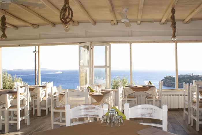 Limnios Taverna at Agios Stefanos on Mykonos