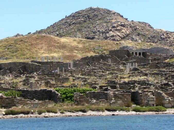 ruins on Delos island