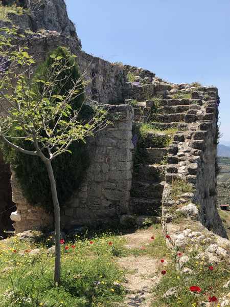 inside the Acrocorinth Castle 