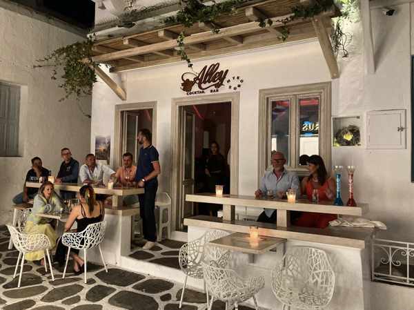 Alley Cafe & Cocktail Bar on Mykonos