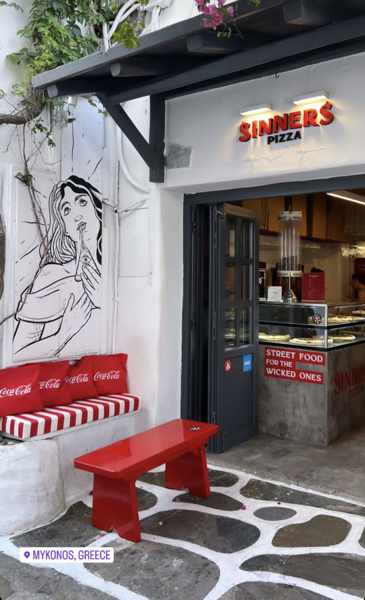 Sinners Pizza on Mykonos